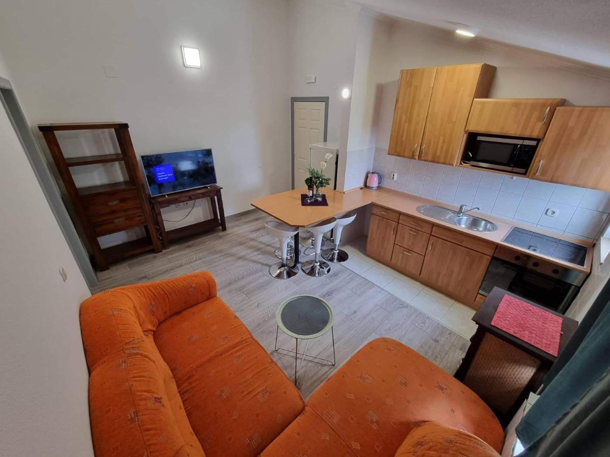 Tomic Apartment